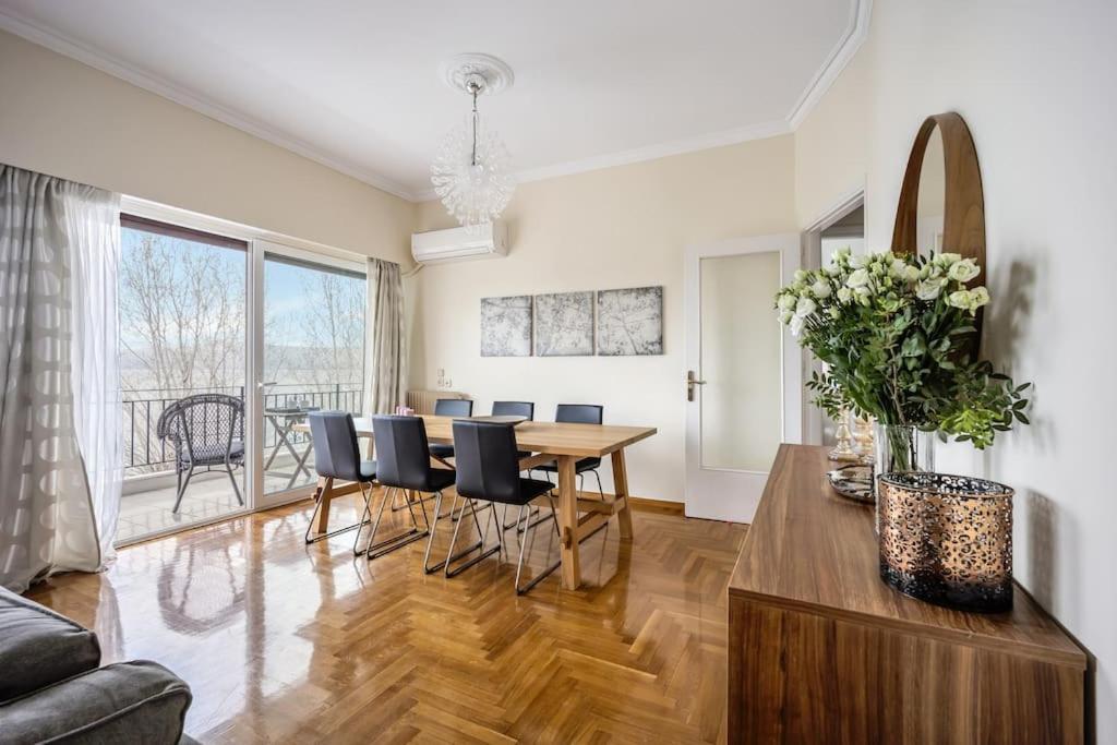 Bright Central Apartment With Splendid Sea View! Chalkís Kültér fotó