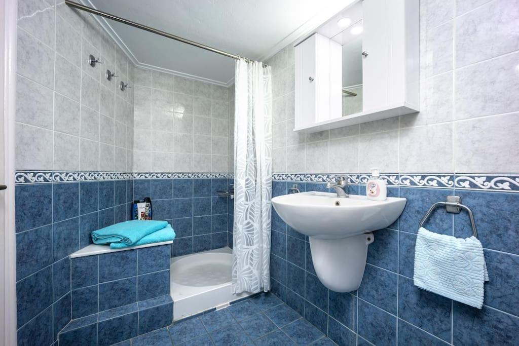 Bright Central Apartment With Splendid Sea View! Chalkís Kültér fotó
