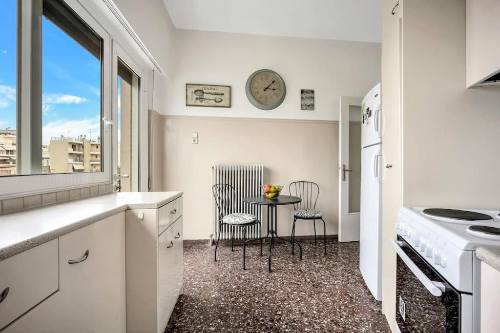 Bright Central Apartment With Splendid Sea View! Chalkís Kültér fotó